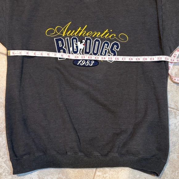 Vintage 1990’s Big Dogs Men's Charcoal Crewneck Sweatshirt w/ embroidered logo - Picture 7 of 8
